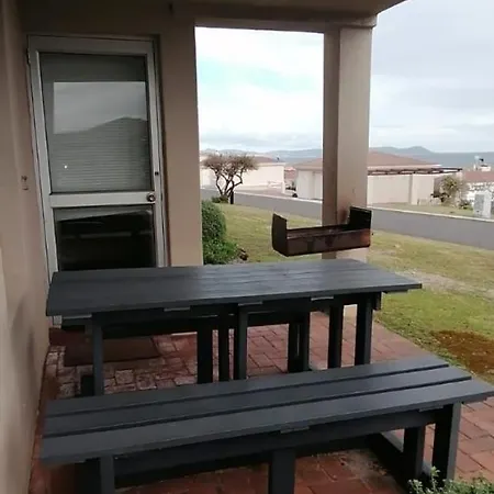 The Hermanus Holiday Self Catering Beach Club Exterior photo